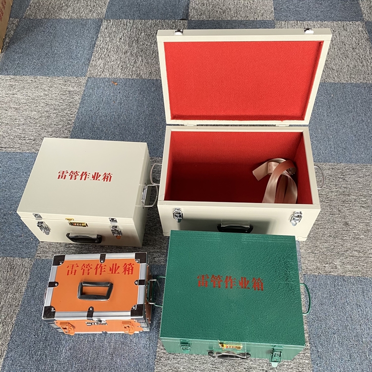 延平爆破工程作业箱如何选择？玻璃钢与传统材质的全面对比